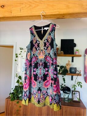 Sandra Darren Petite Dress 10P – Vibrant Paisley, Beaded Detail, Like New